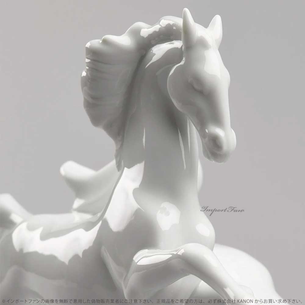 フランフラン 白い馬 現代アート作品 フランフラン 白い馬 現代アート