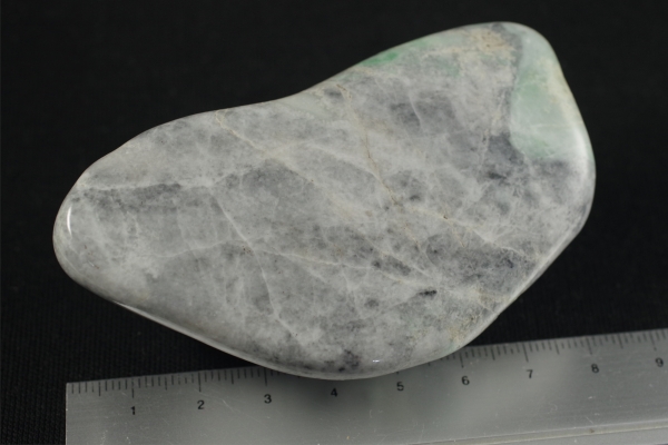 糸魚川産翡翠 原石磨き 183g /jad-33 : 天然石専門店名取貴石
