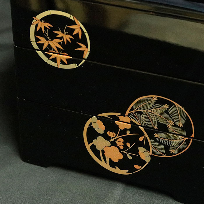 漆器重箱 3層 ❣️花柄 黒金 おせち お正月 イベント パーティ