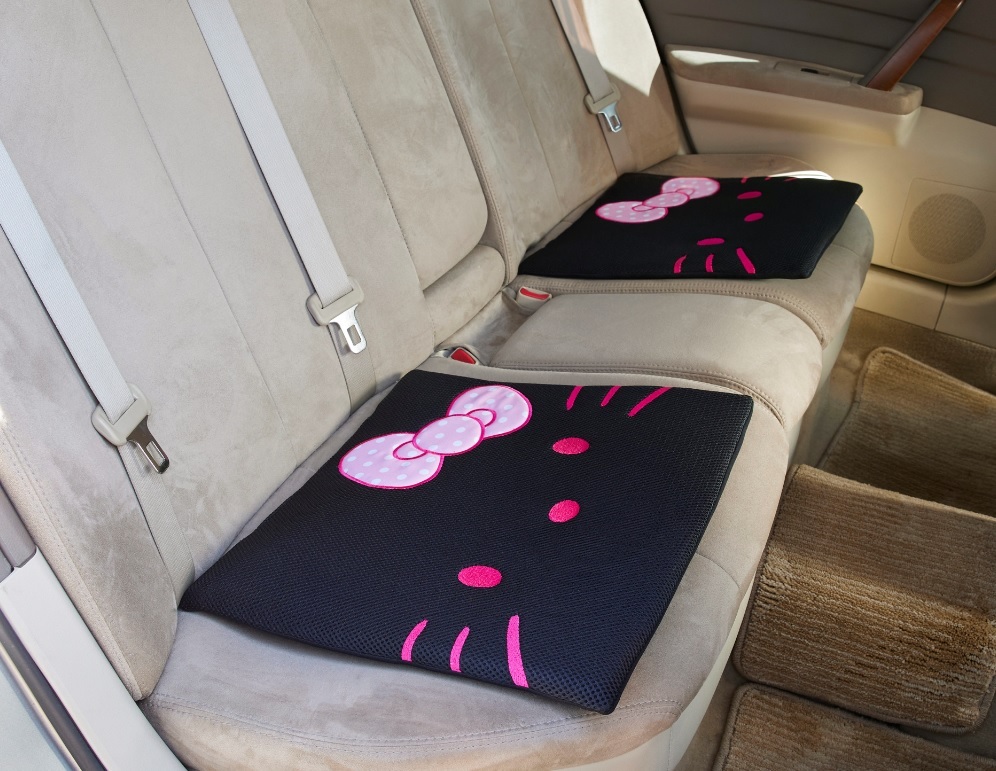 sanrio（サンリオ） カーシート2点セット ハローキティ/クロミ シート