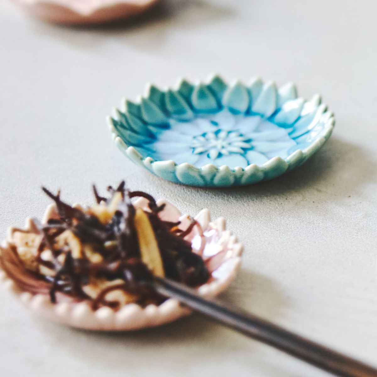 aito製作所 豆皿 ダリア 7cm 形 陶器 瀬戸焼 （ 食洗機対応 電子レンジ