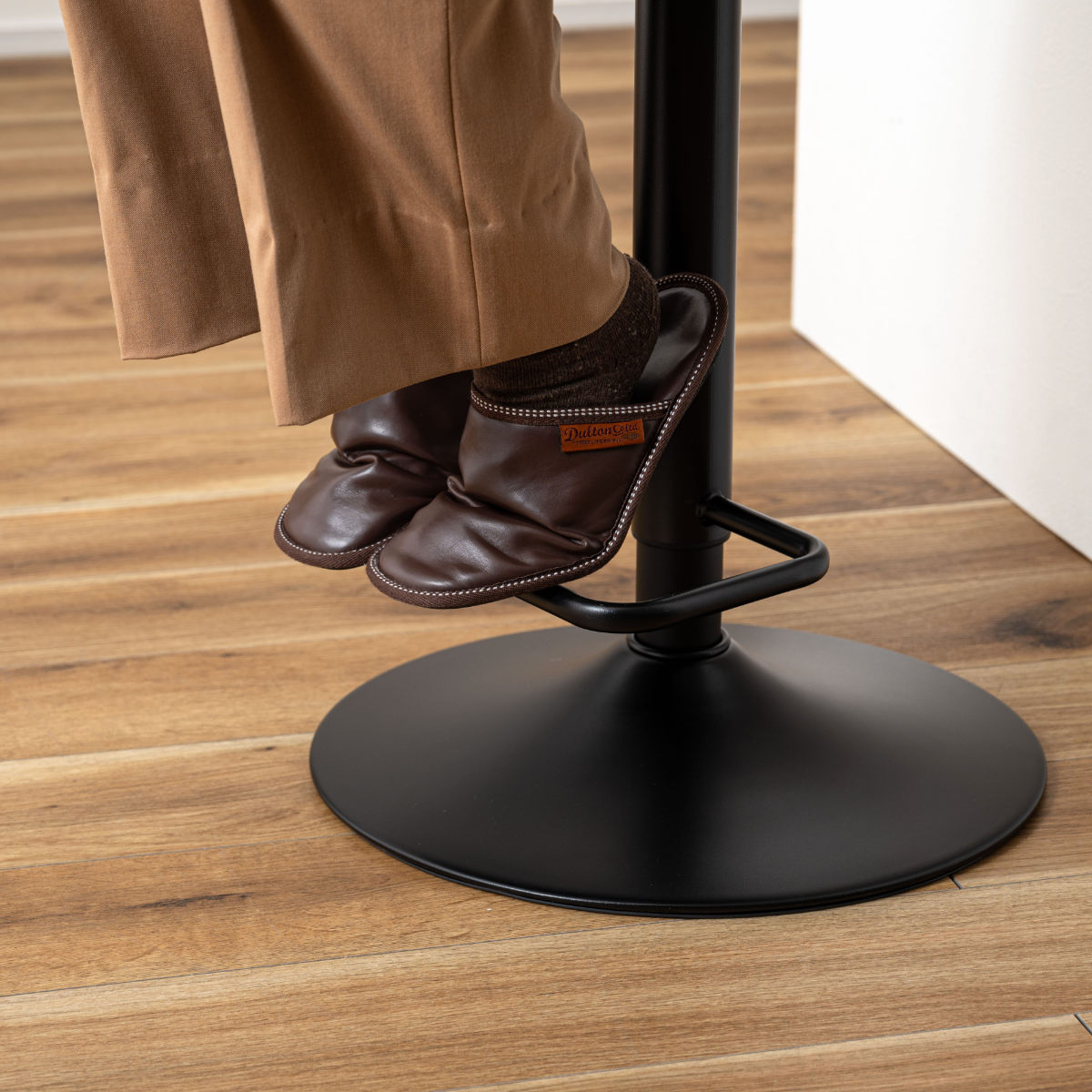 東谷 カウンターチェア 昇降式 座面高60〜82cm （ 回転式 ハイチェア