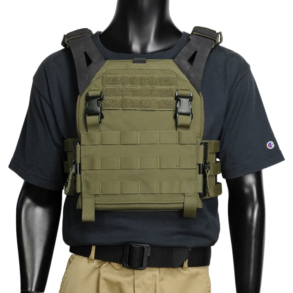 BLACKHAWK プレートキャリア Low Vis Plate Carrier [ ブラック / L