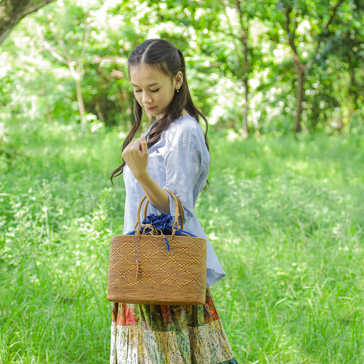 アタバッグ かごバッグ アタ 編まれた 高級 かご バッグ 蓋付き