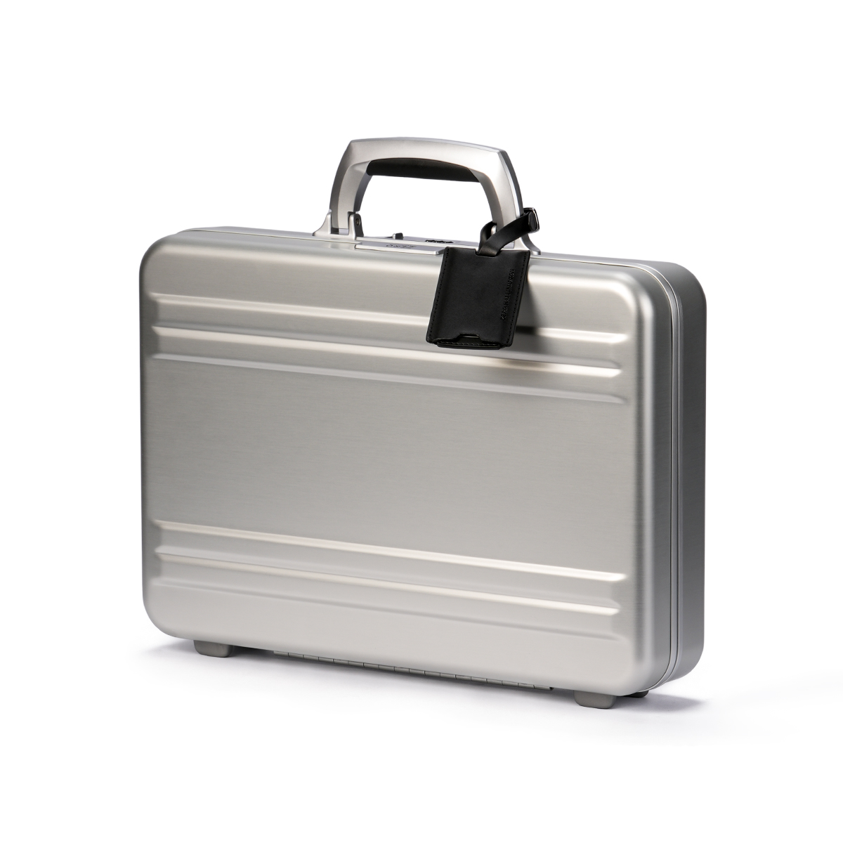 ZERO HALLIBURTON（ゼロハリバートン） 最大51% 2/11限定 アルミ