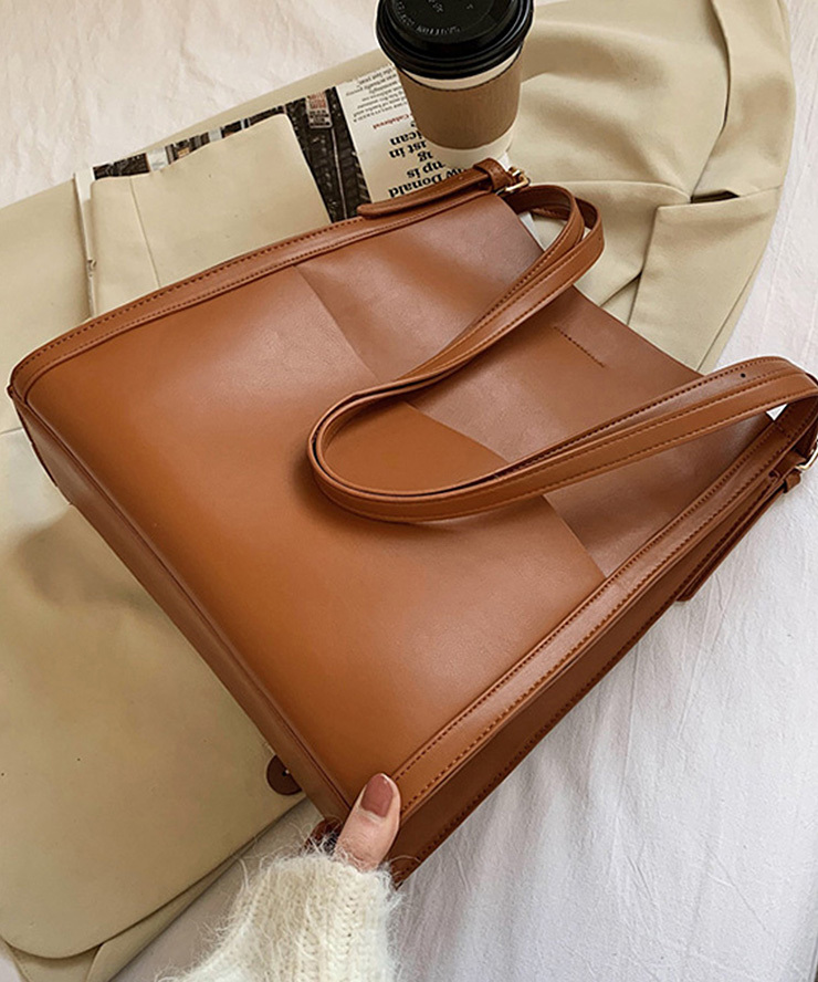 グーポン利用で10％OFF】スクエアショルダーバッグ 大容量トートバッグ