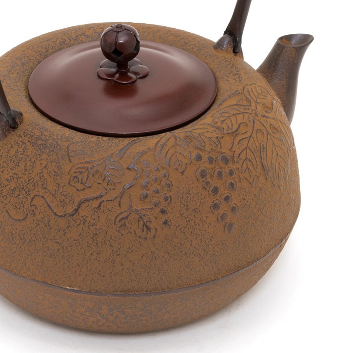 IH対応 海外配送対応 国内送料無料】鉄瓶 【蛇口ぶどう さび色 銅蓋付