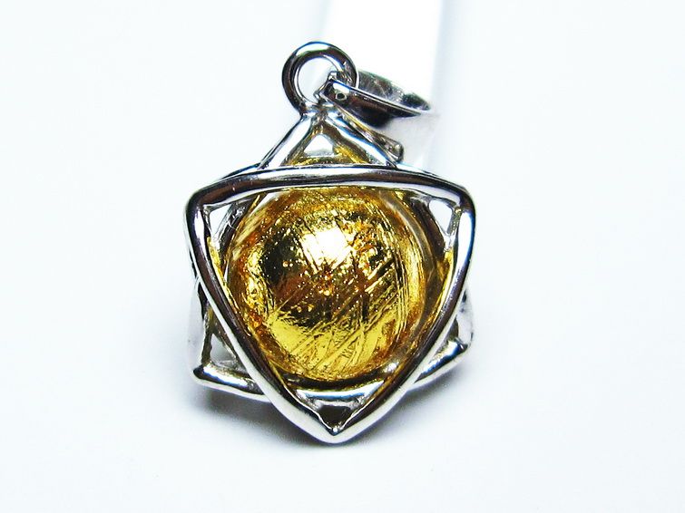 ギベオン隕石 ペンダント｜Gibeon メテオライト 鉄隕石 ナミビア産