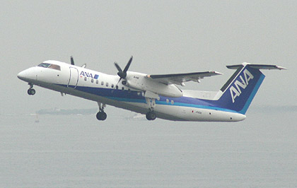 ANA 全日空商事 DHC-8-300 BOMBARDEIR ボンバルディア 座席探訪 全日空