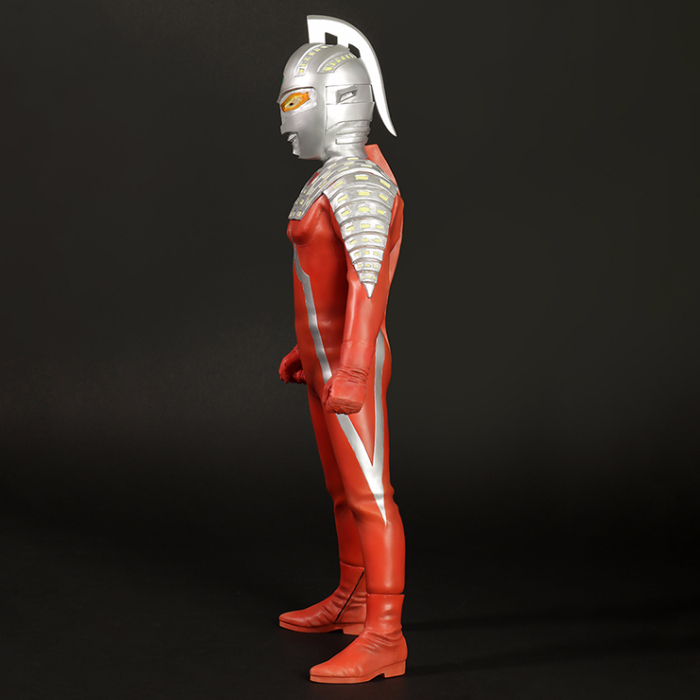 全高約50cmの「ギガンティックシリーズ ウルトラセブン ツブラヤストア