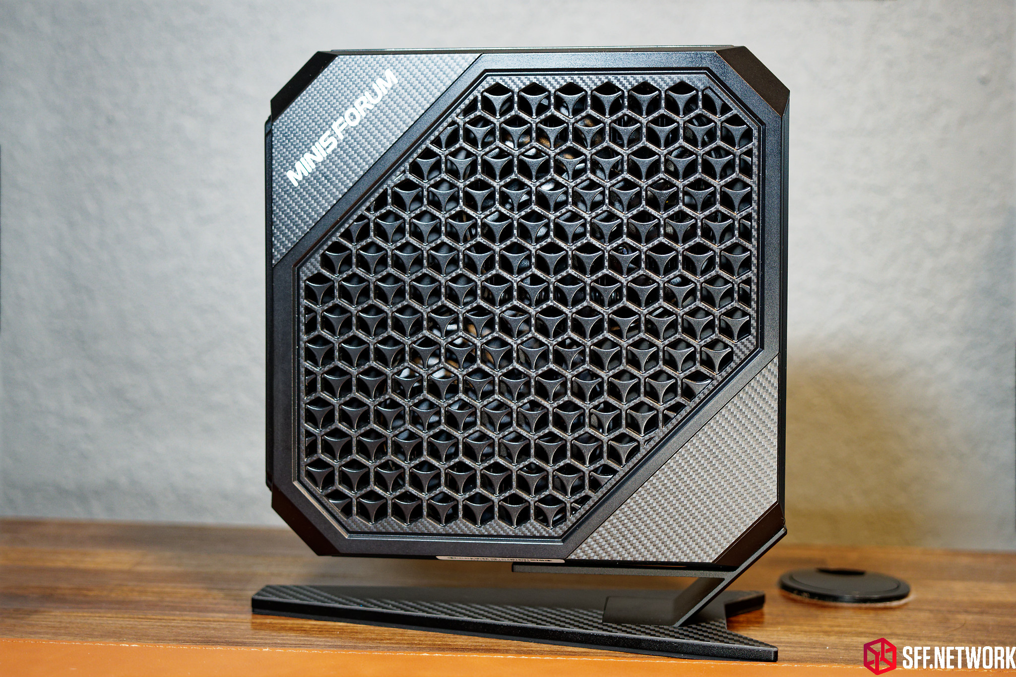 Minisforum HX90G Review – 5900HX and RX 6600M at under 4L – SFF