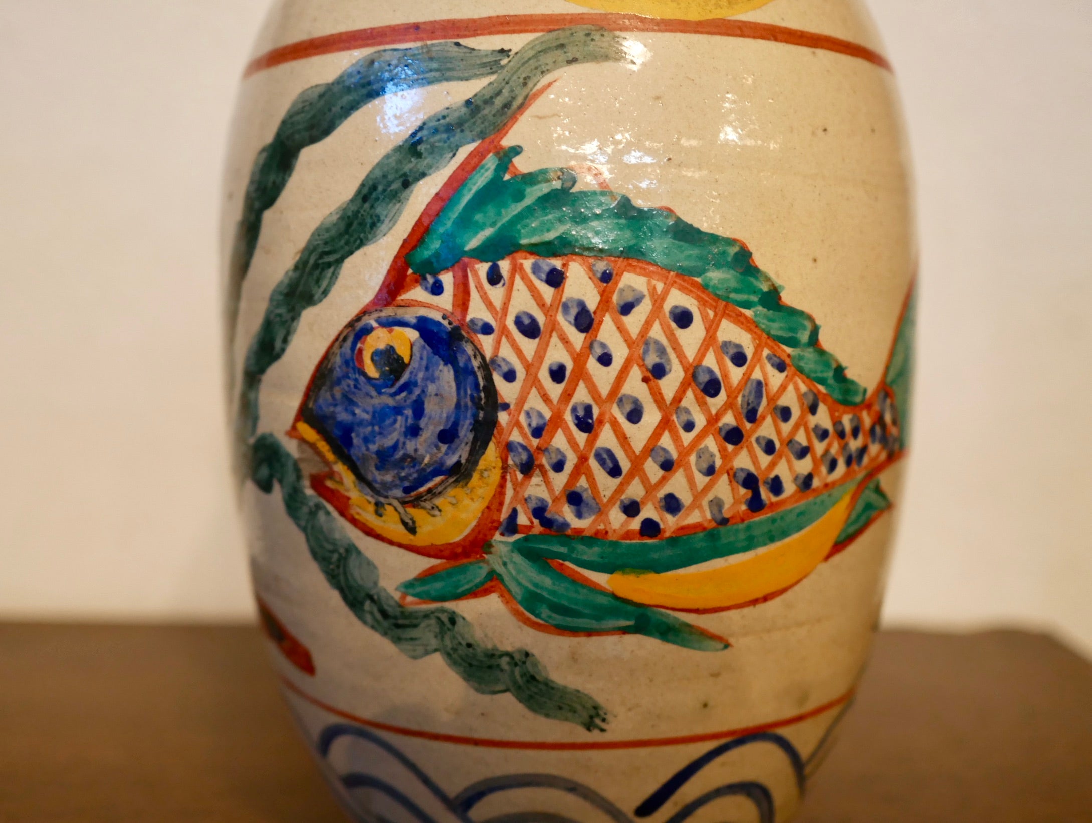 琉球民藝 壺屋焼 小橋川永仁作 双魚紋 花瓶 やちむん – smileantiques
