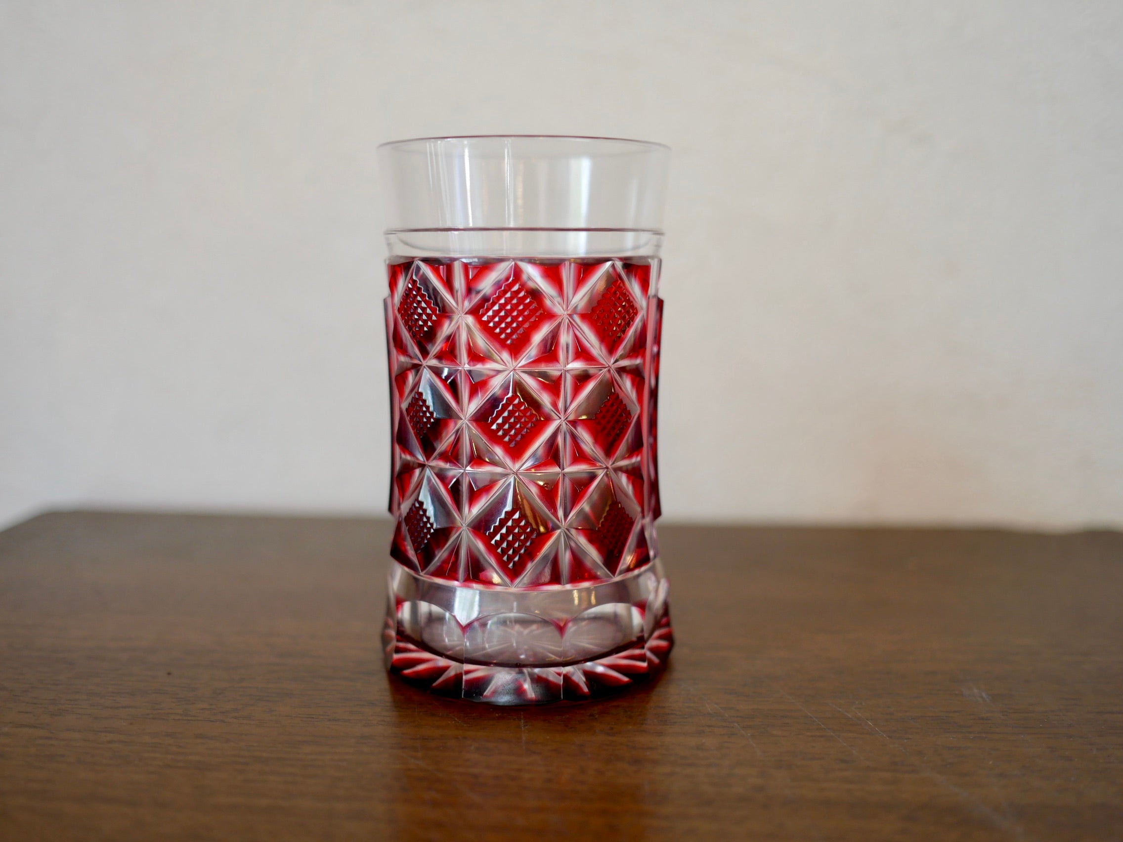 島津薩摩切子【矢来魚子紋】タンブラー 紅ガラス クリスタルガラス 酒