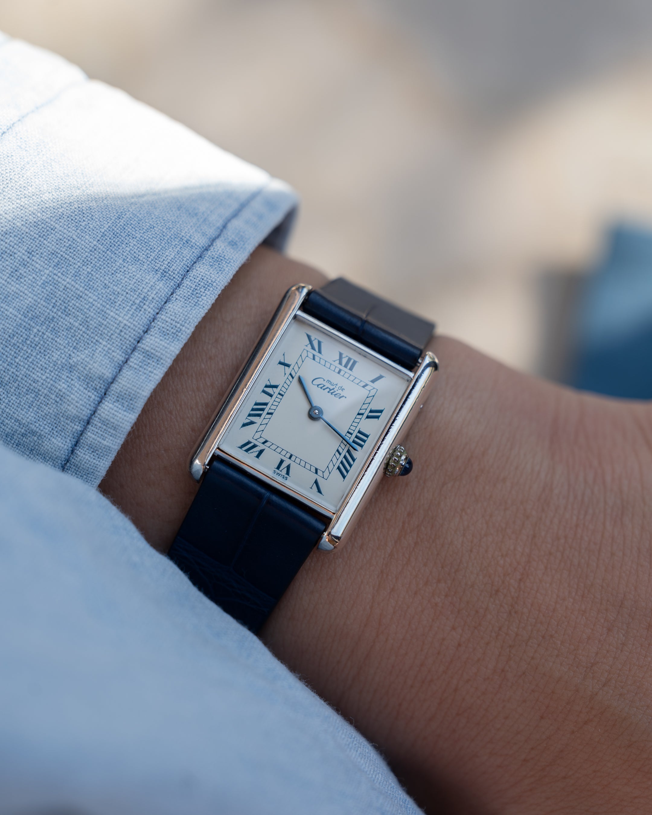 カルティエ マストタンク ブルー ローマ数字 ホワイト ダイヤル