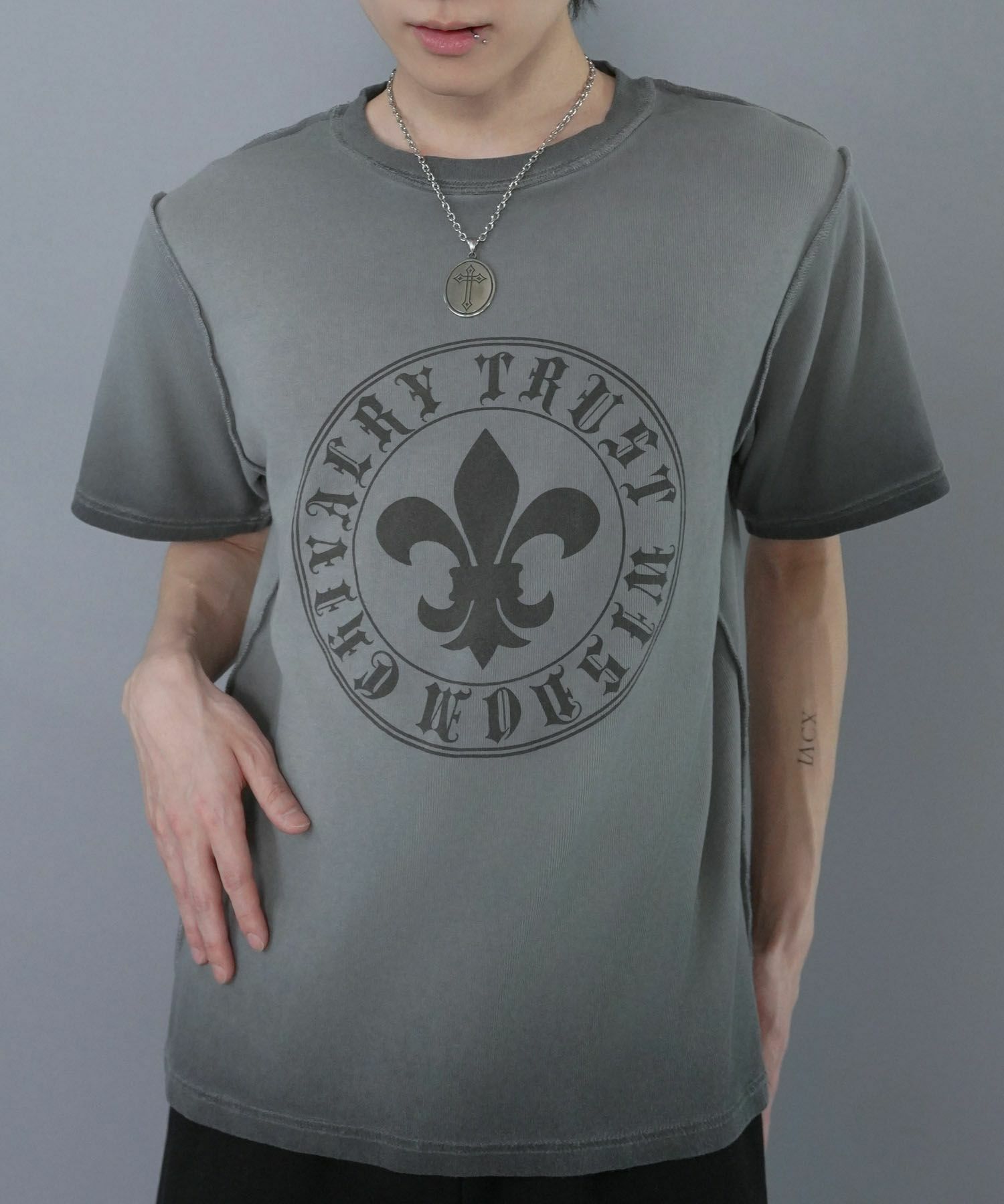 Chrome Hearts フルール・ド・リス Tシャツ