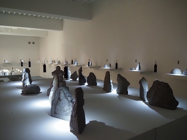 齋木三男個展「Little Buddhas」5月3日まで | ストーンサークル