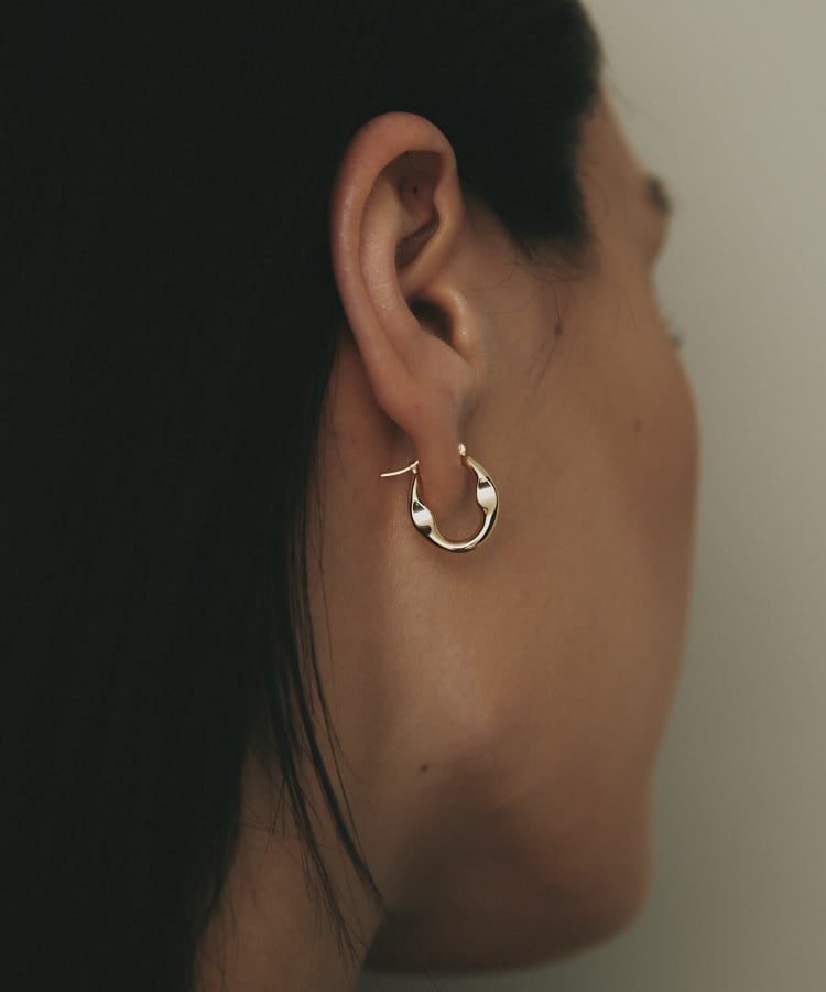 K10中空クラッシュ フープピアス（ピアス） | COCOSHNIK（ココシュ