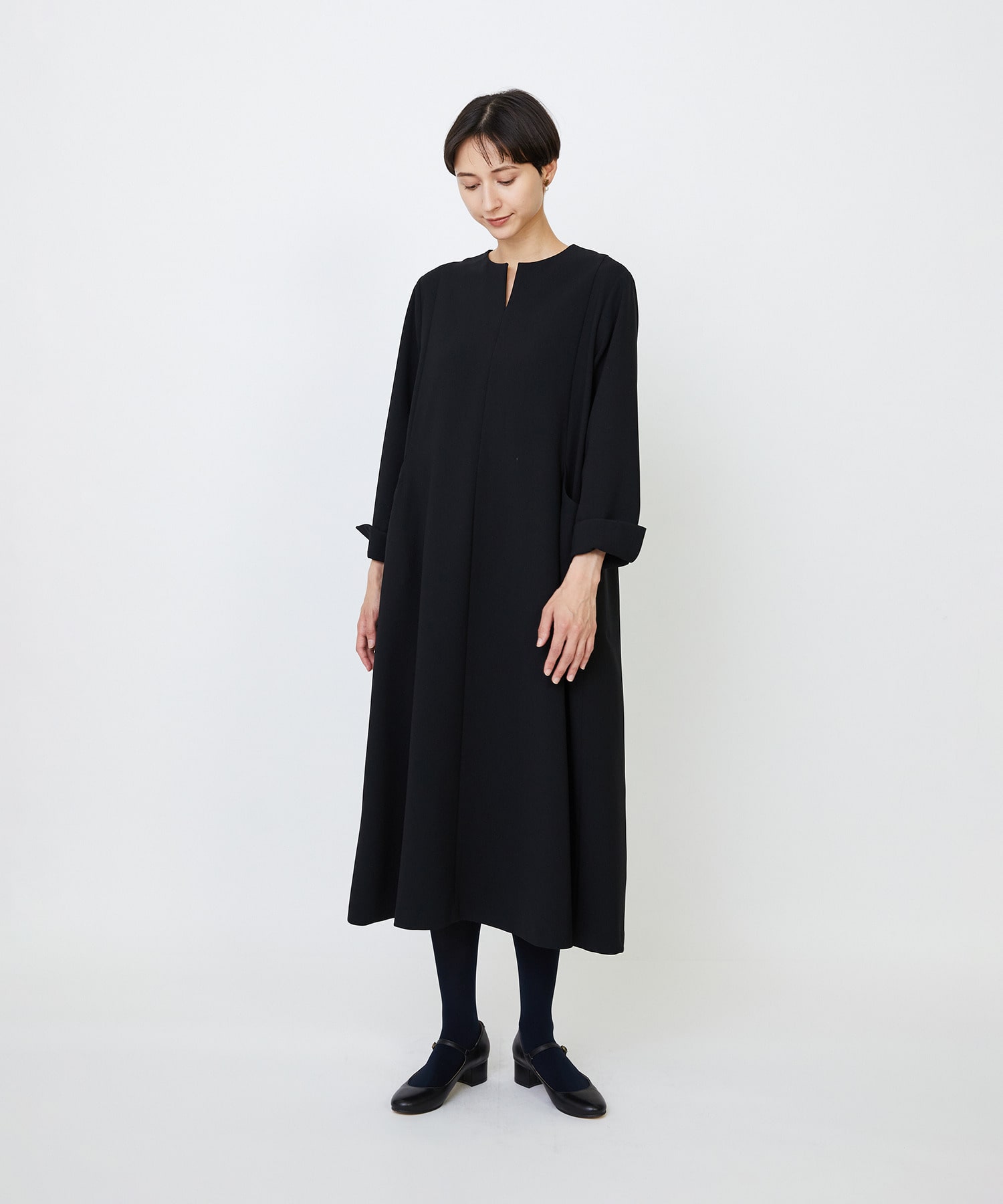 2BUY10%OFF｜エコダブルクロスキーネックワンピース｜BIGI online