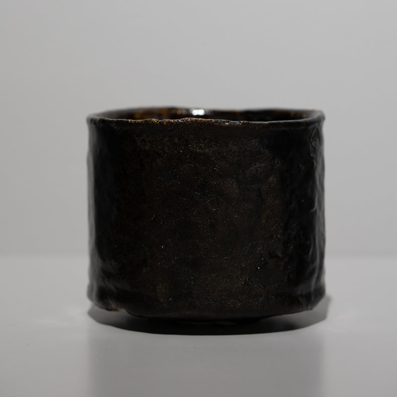 加藤亮太郎 / 瀬戸黒茶碗（一点物） – HULS GALLERY TOKYO | 現代工芸