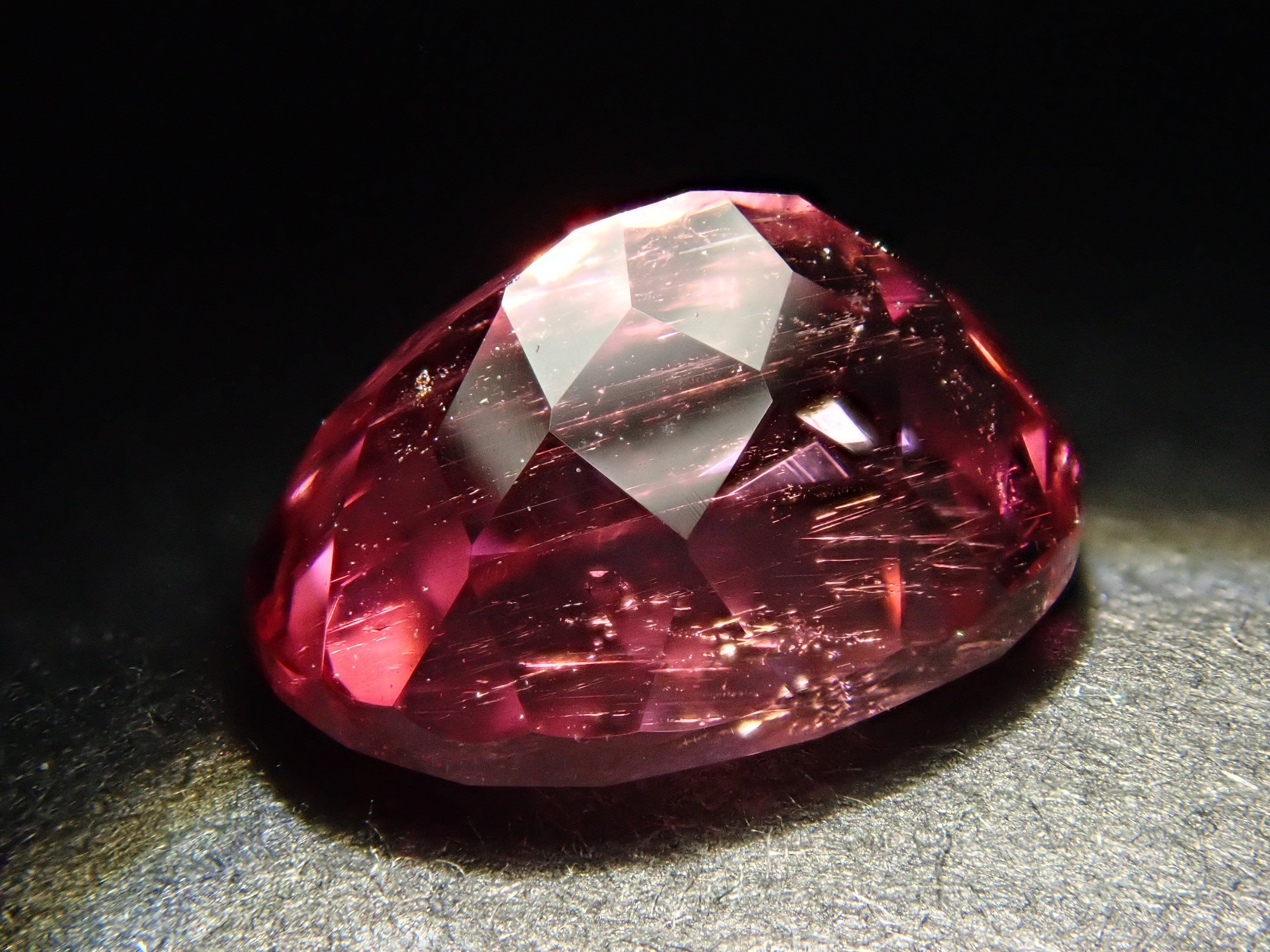 ナイジェリア産ピンクトルマリン 1.527ctルース