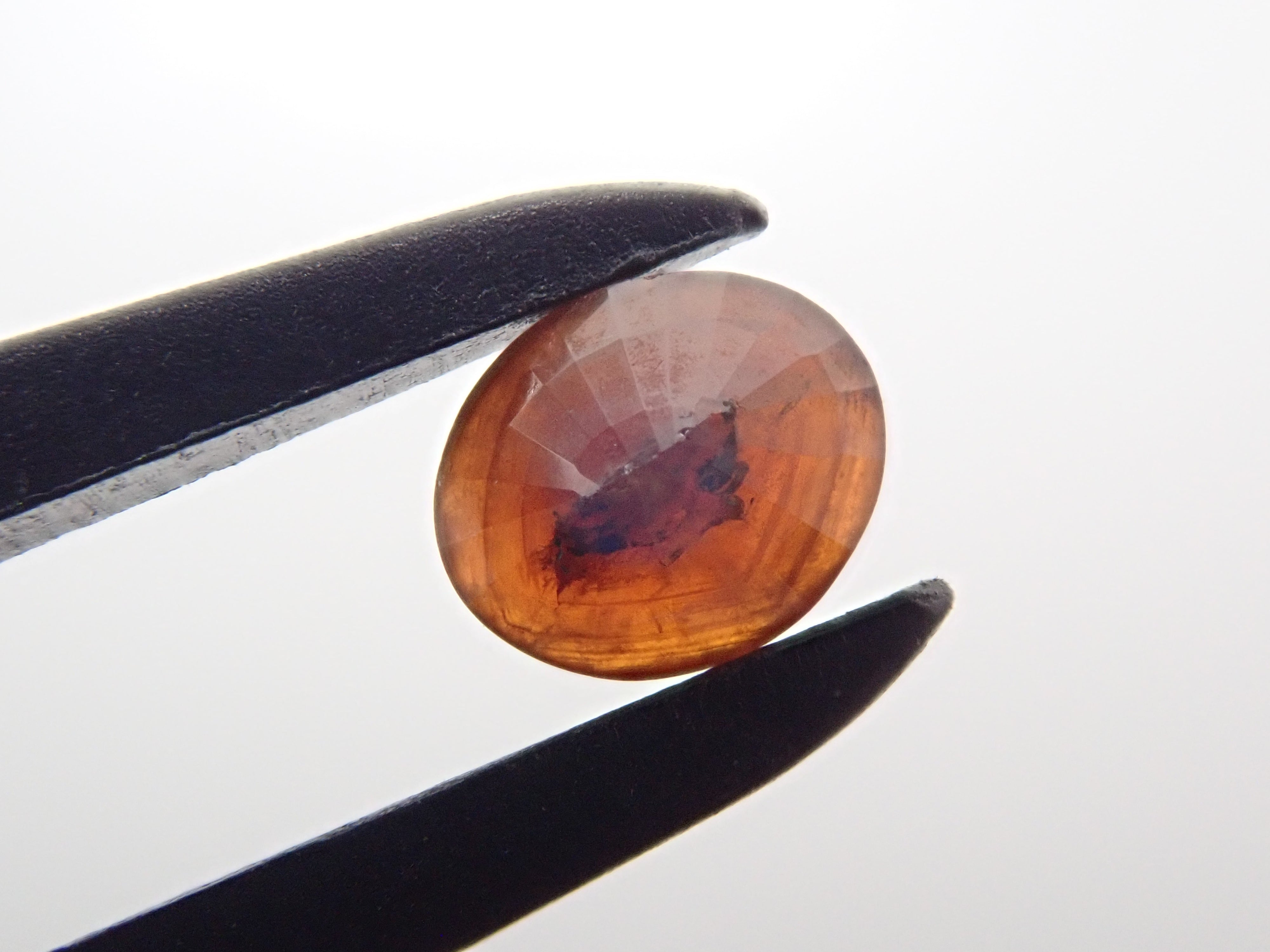 奈良県天川村産レインボーガーネット（アンドラダイトガーネット