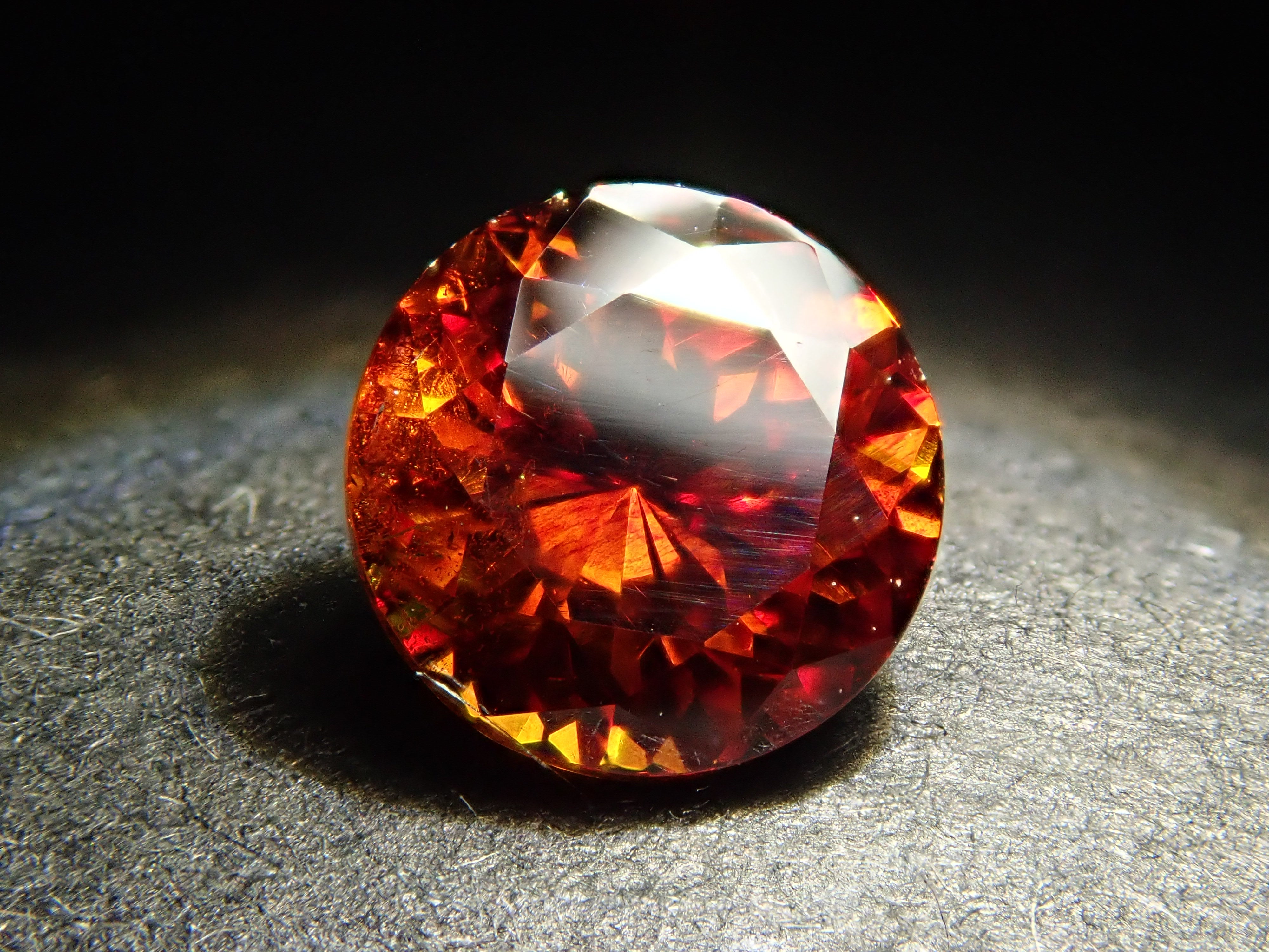 中国産 スファレライト/クォーツ 特選品！中国・湖南省産