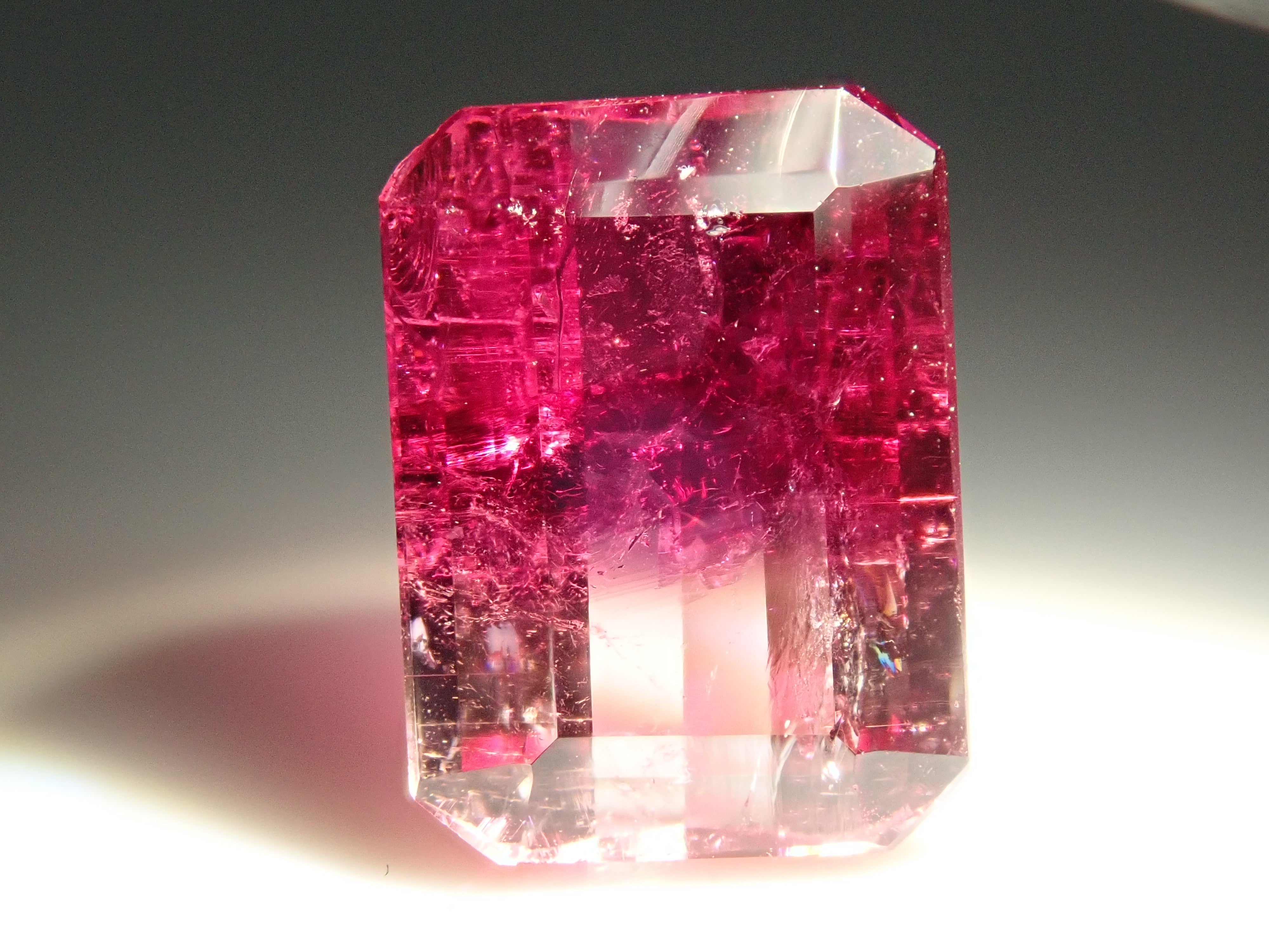 アフガニスタン産バイカラートルマリン（通称名：バイカラールベライト