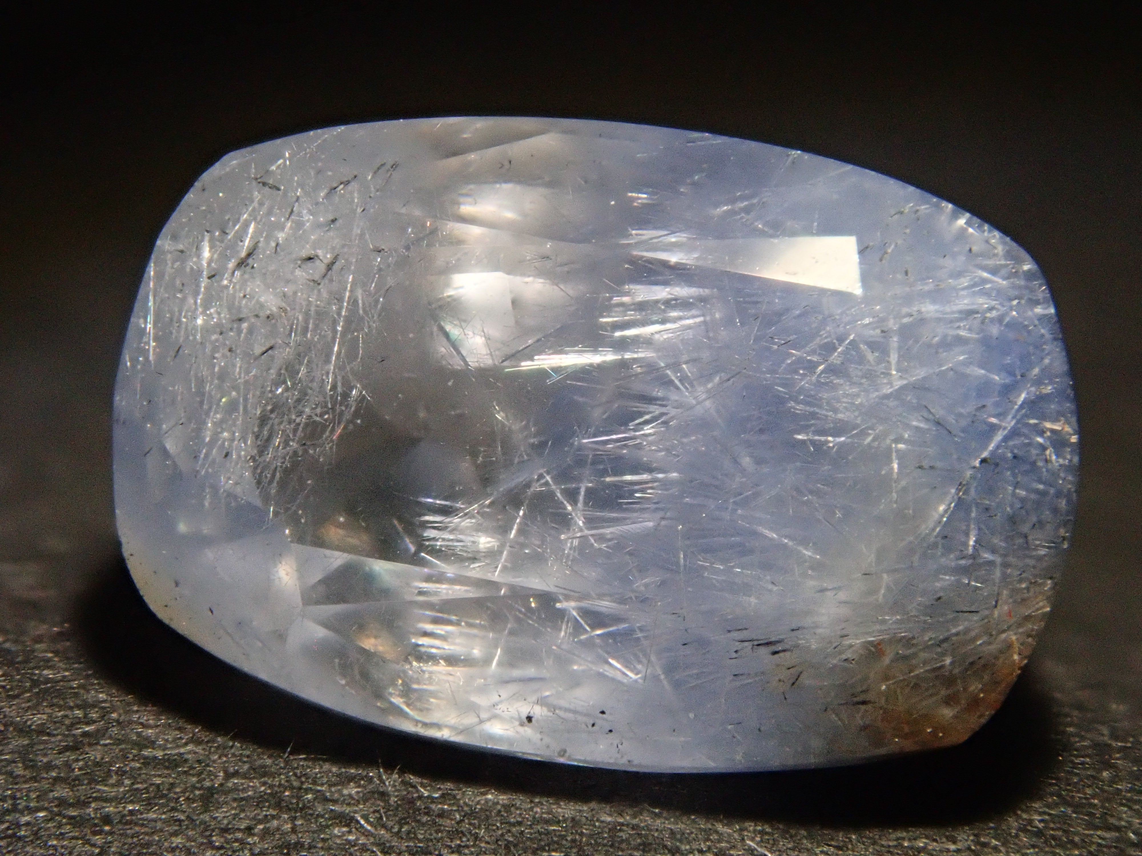 ブラジル産デュモルチェライトインクォーツ 2.714ctルース