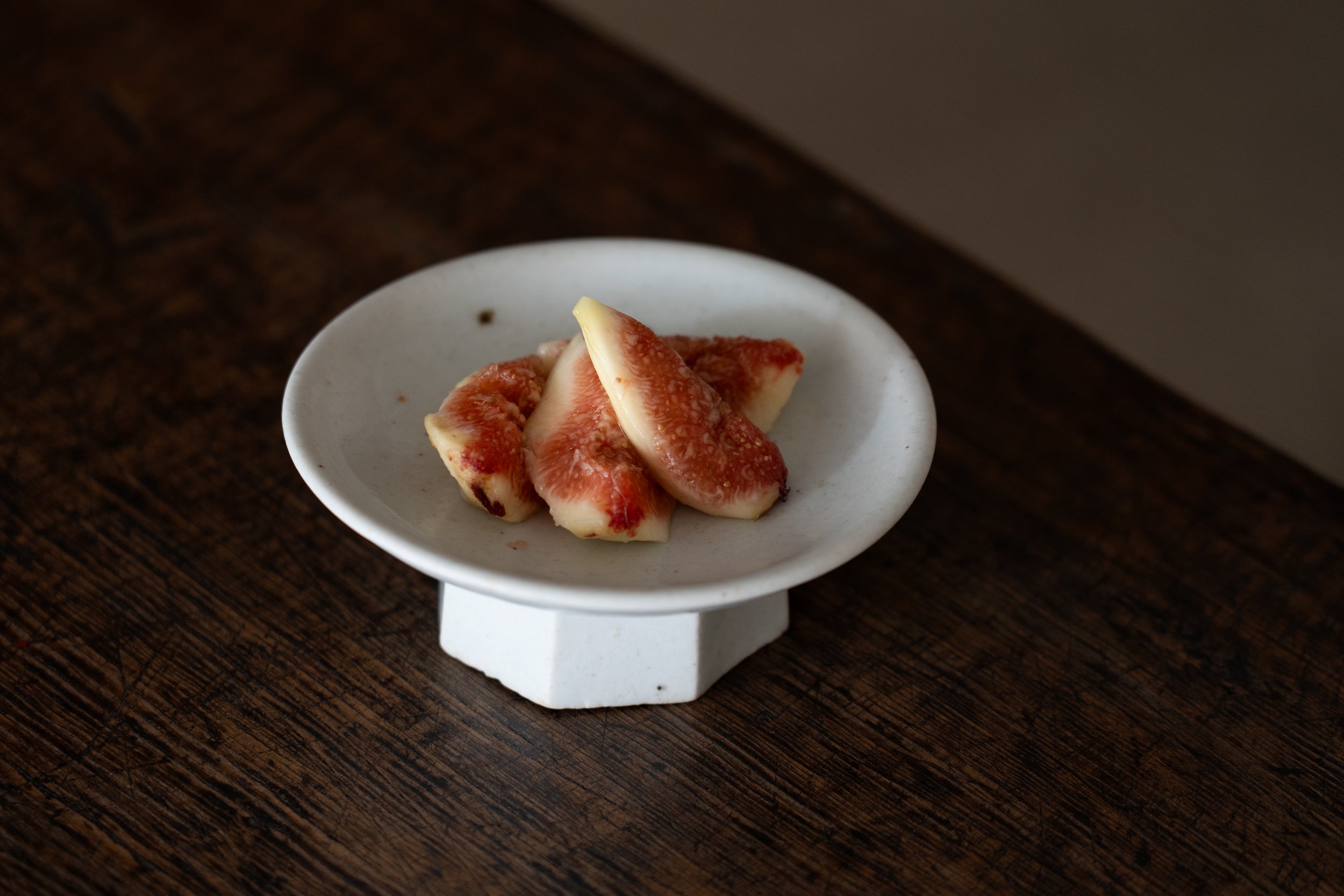 李朝白磁面取台鉢