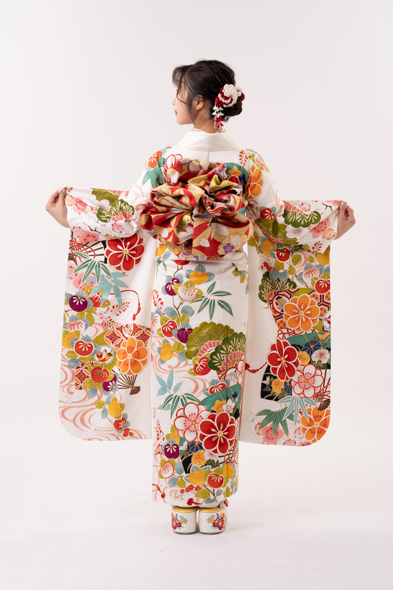 白 カラフル花々 正絹振袖【160】 – SAKURA TOKYO