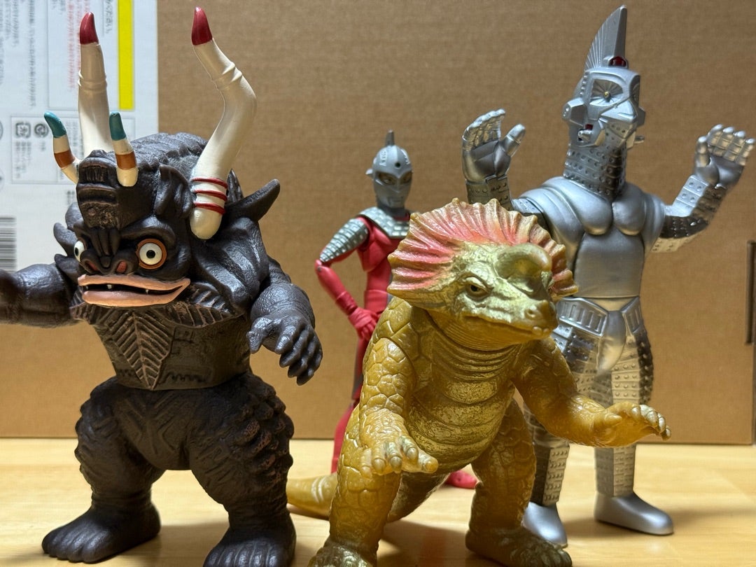 CCP 1⁄6特撮シリーズ ウルトラセブン生誕40周年 カプセル怪獣ミクラス