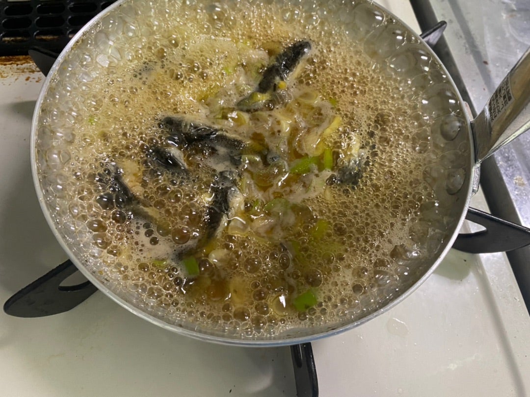 おたまじゃくしとフライパン