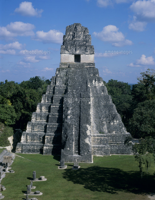 ティカル遺跡の第1神殿[25093004566]の写真・イラスト素材｜アマナ