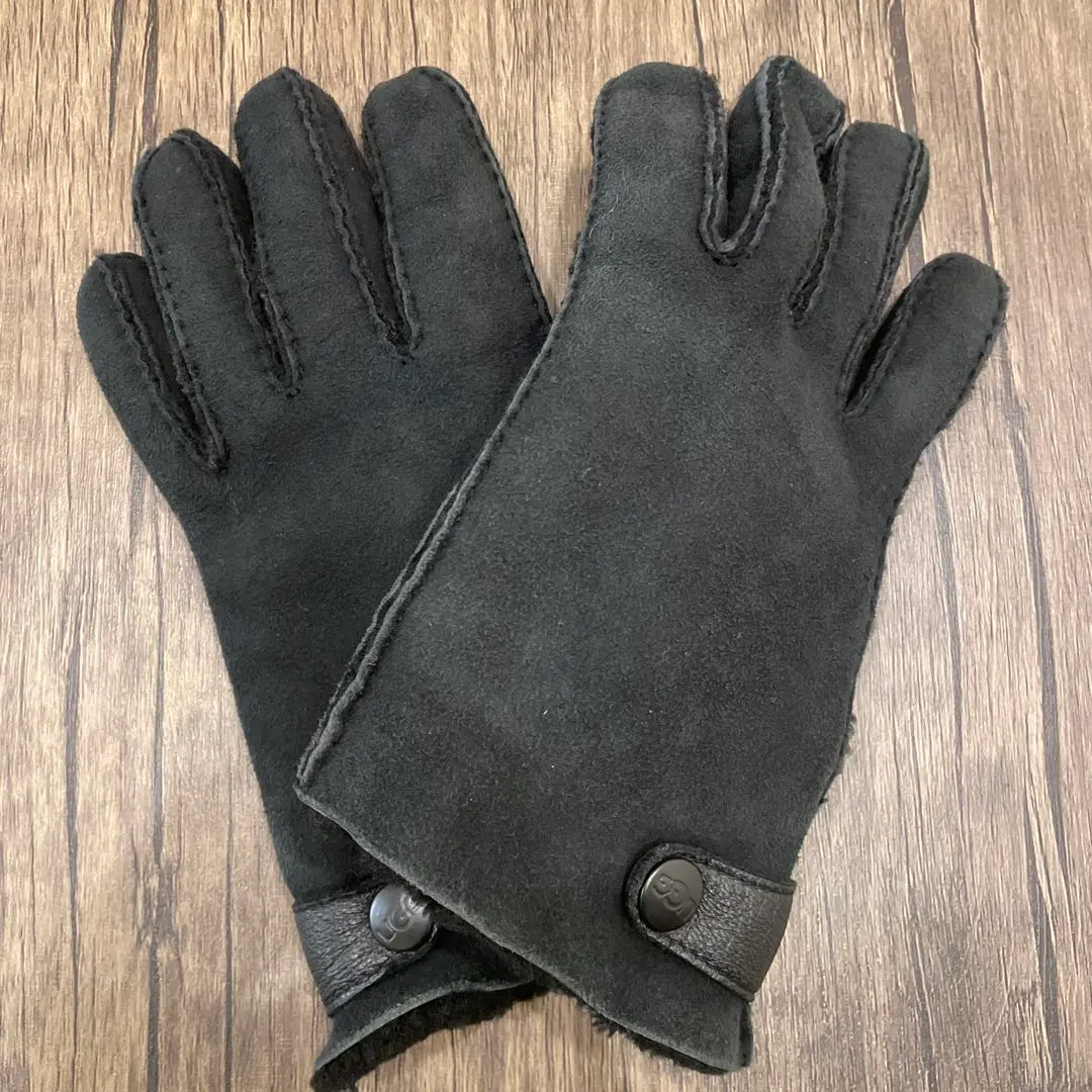 2026年最新】UGG カラー：ブラック系 手袋の人気アイテム - メルカリ