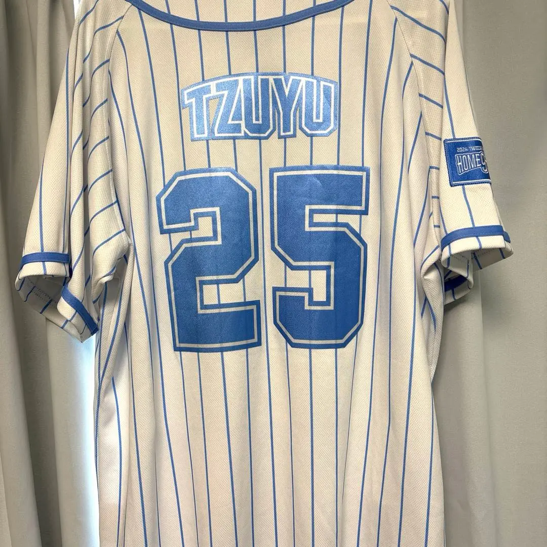 2026年最新】twice ユニフォーム ジョンヨンの人気アイテム - メルカリ