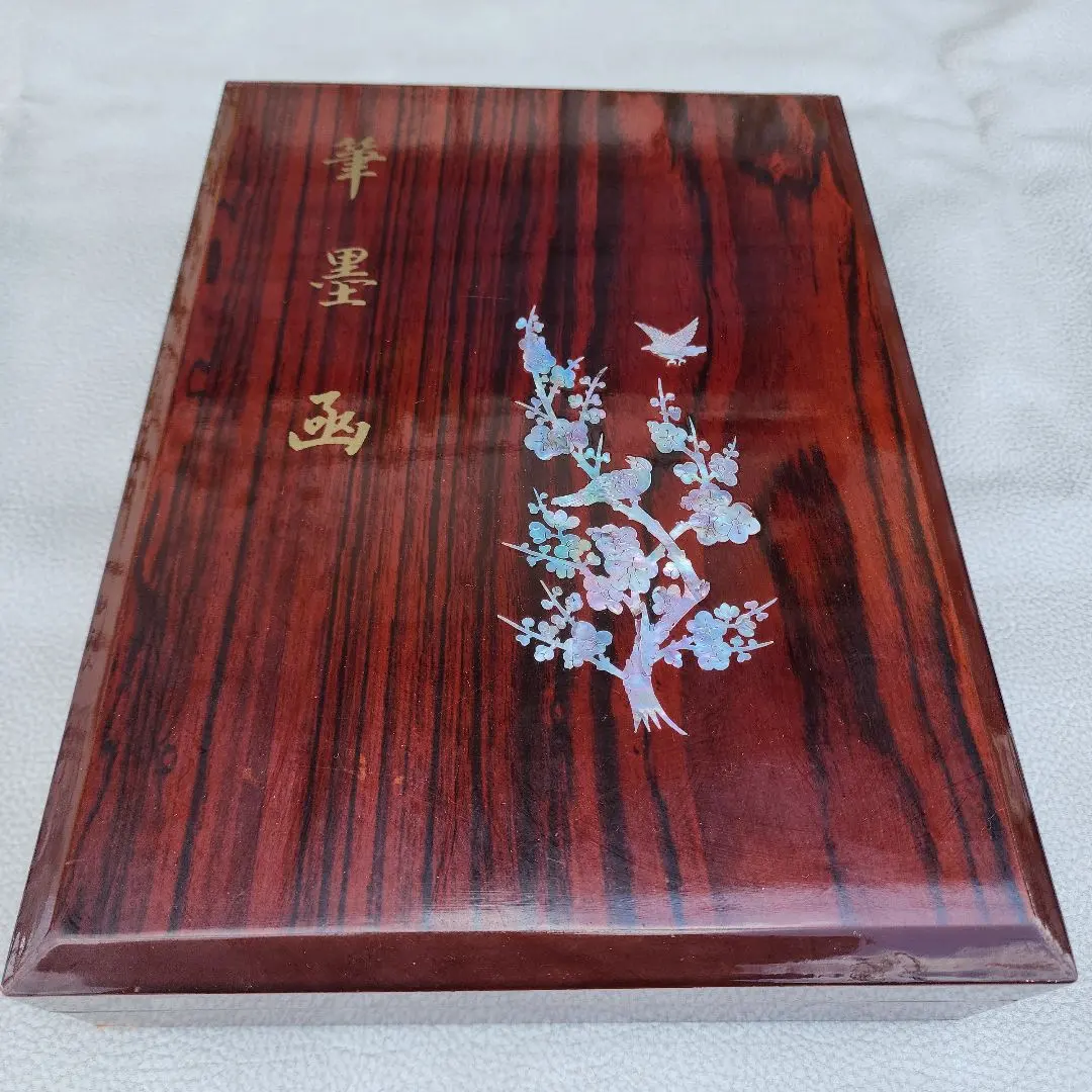 中国赤色彫刻硯箱と墨セット