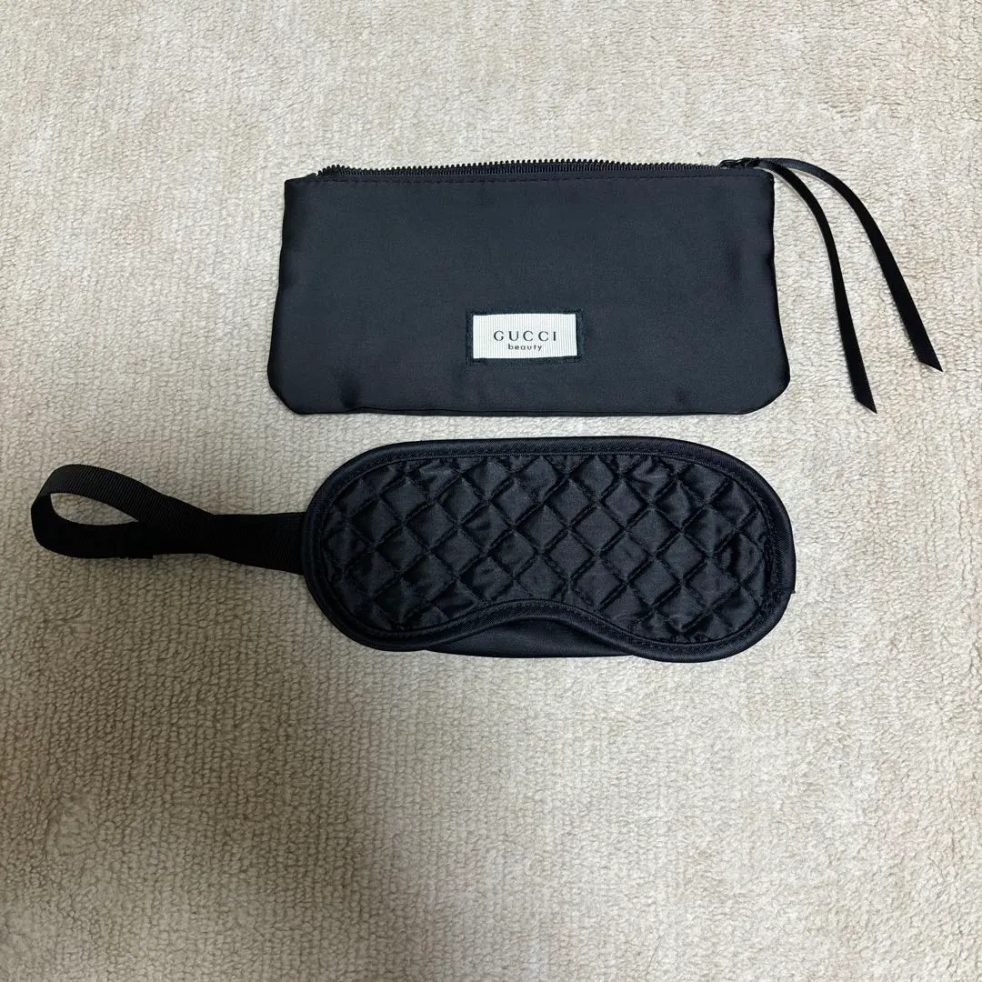 新品 グッチジオメトリックアイマスクキューブギフト