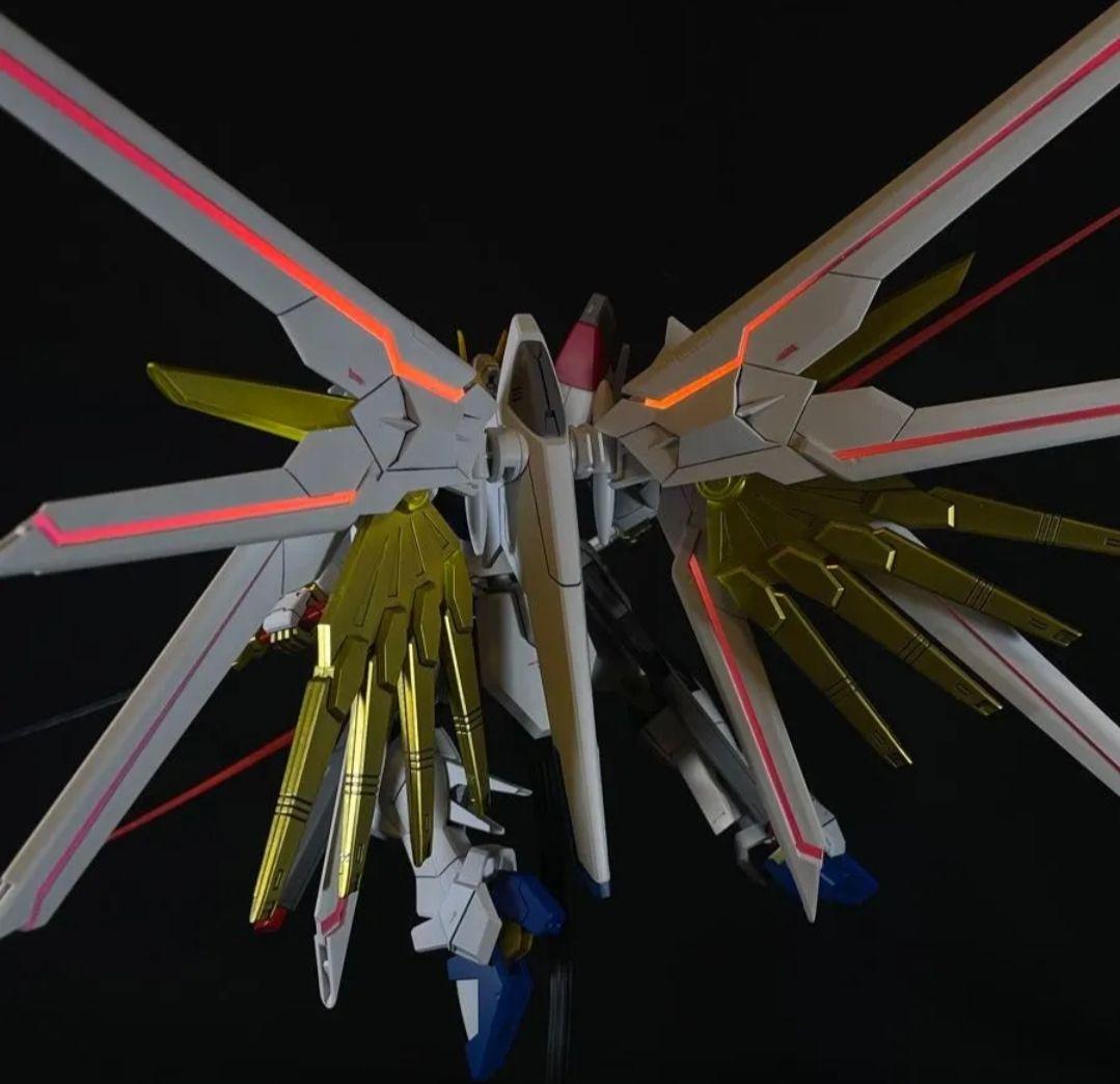 HG　1/144 マイティーストライクフリーダムガンダム　完成品　塗装品