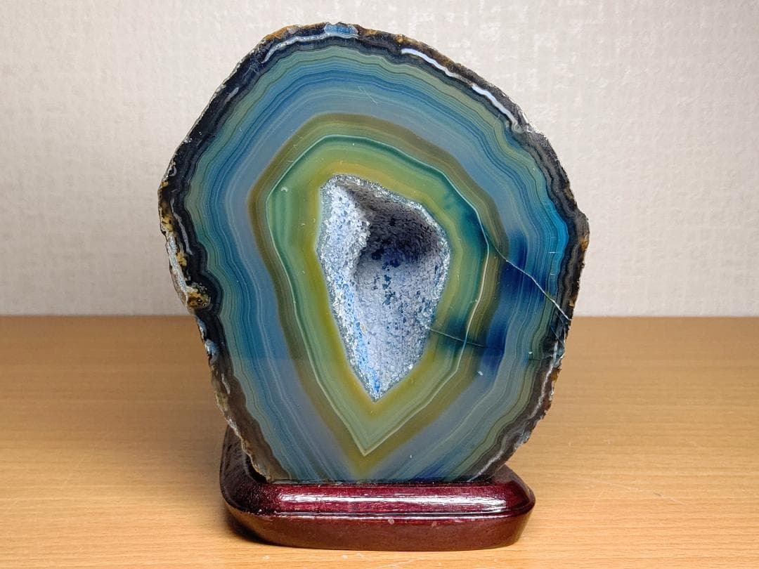 瑪瑙 1.1kg メノウ 原石 鑑賞石 自然石 誕生石 水石 鉱物 宝石 置石