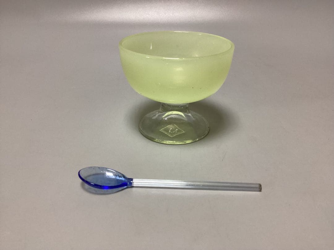 すみれ様専用 雷文 黒脚 なつめ形 氷コップ (検) 和ガラス ウランガラス