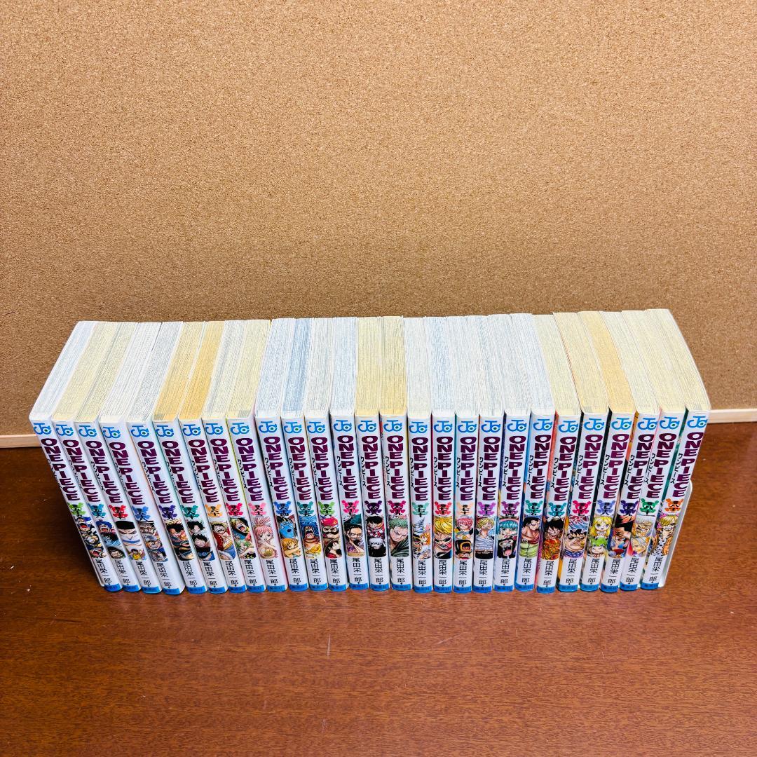 【コミック】 ワンピース 1巻～111巻 + 関連本5冊 計116冊セット