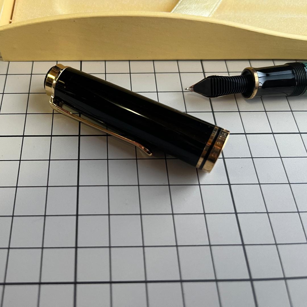 ペリカン万年筆　スーべレーンM800 緑軸 細字F