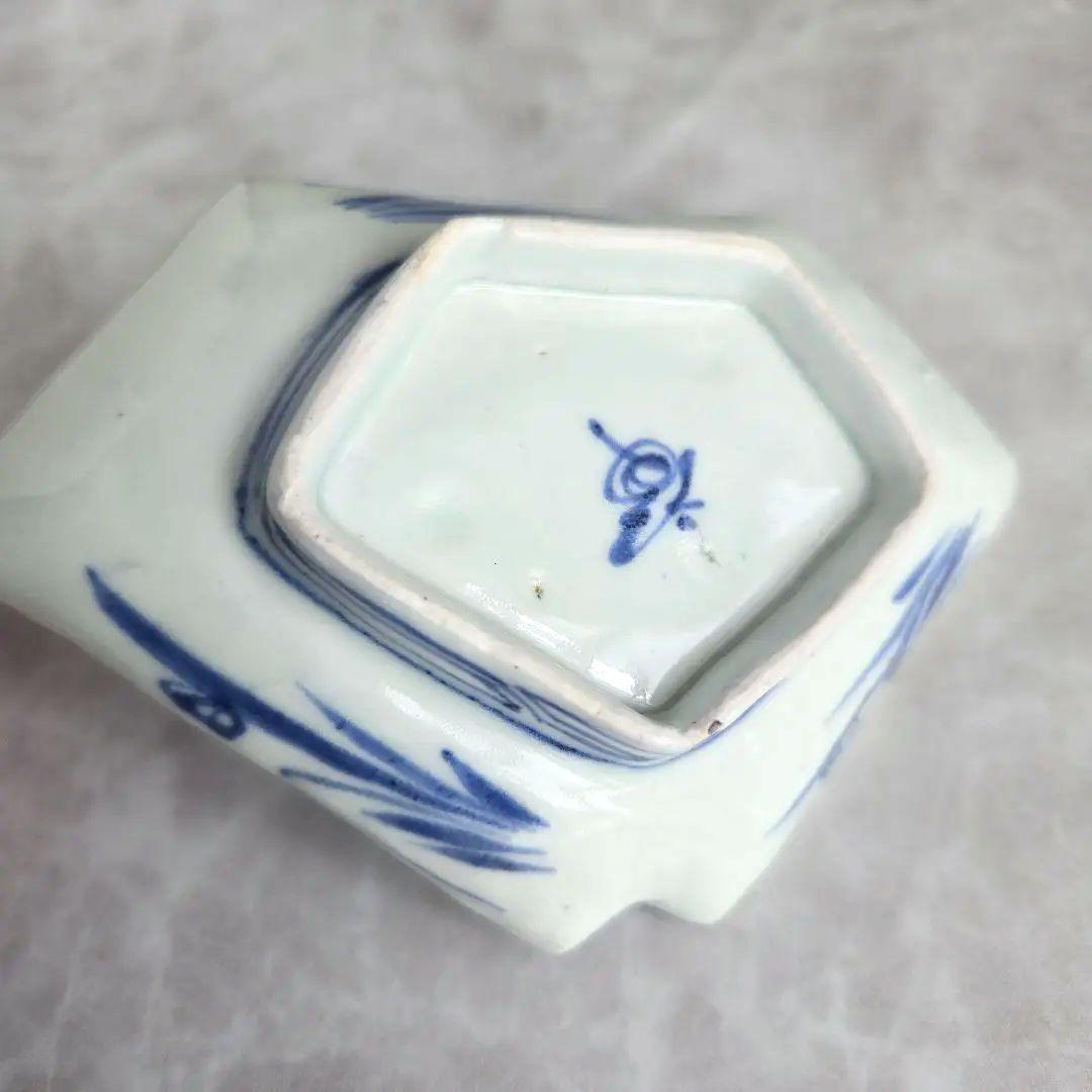 古伊万里 染付小皿 型紙摺 印判 軍配 上手 型物 骨董品 アンティーク