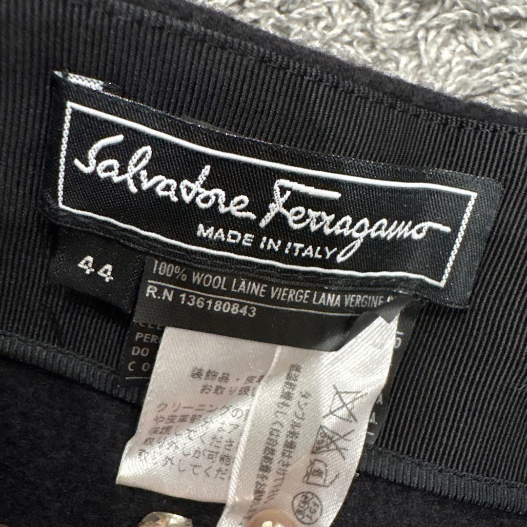 美品 フェラガモ ガンチーニ 金具 ウール スカート