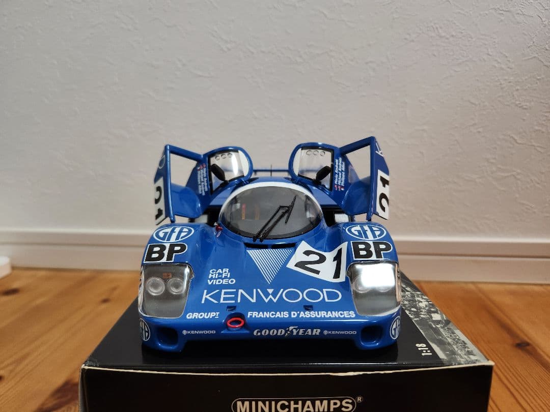 【ミニチャンプス】1/18KENWOOD ポルシェ956
