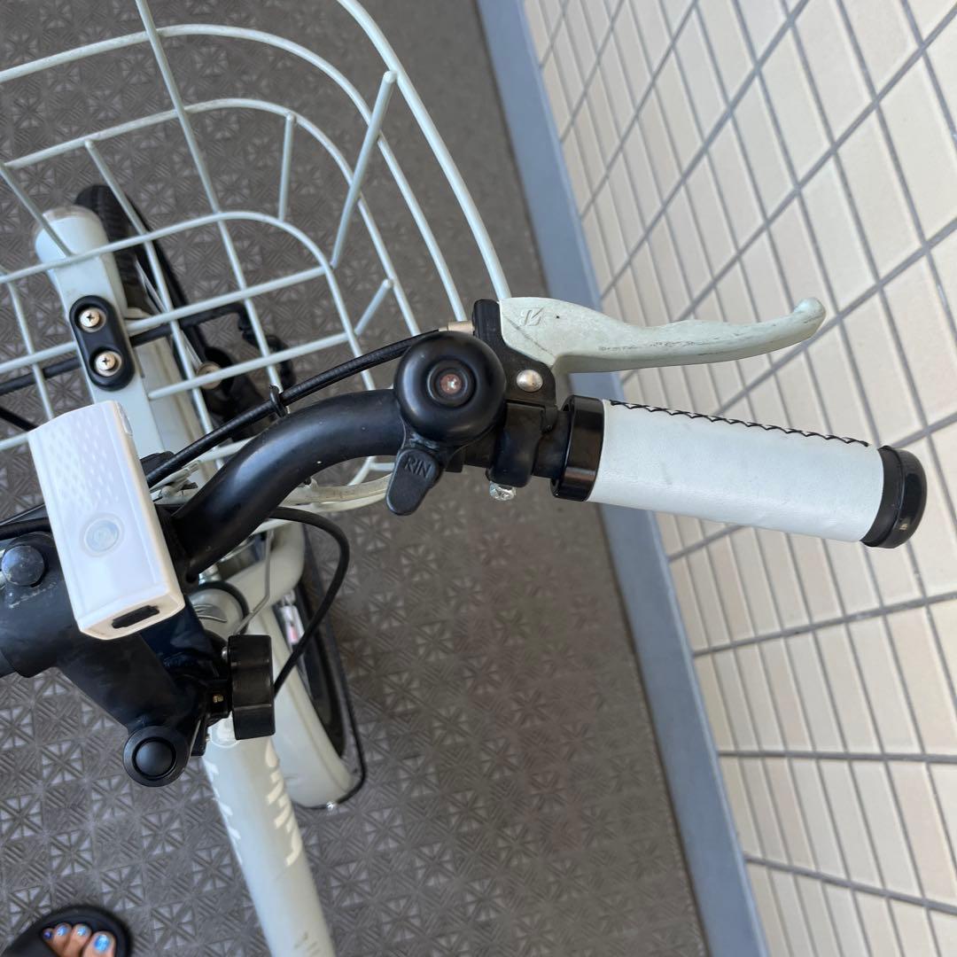 ブリジストン bikke 22インチbikkeヘルメット合鍵付き 直接手渡しのみ