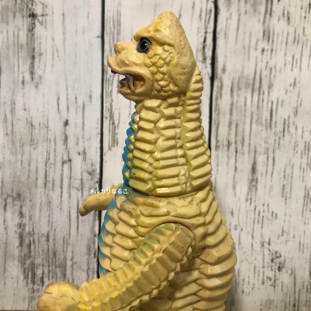 ブルマァク レッドキング ソフビ