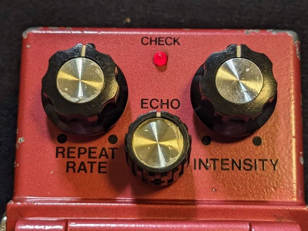 82年製 前期型 BOSS DM-2 Delay 元箱付き