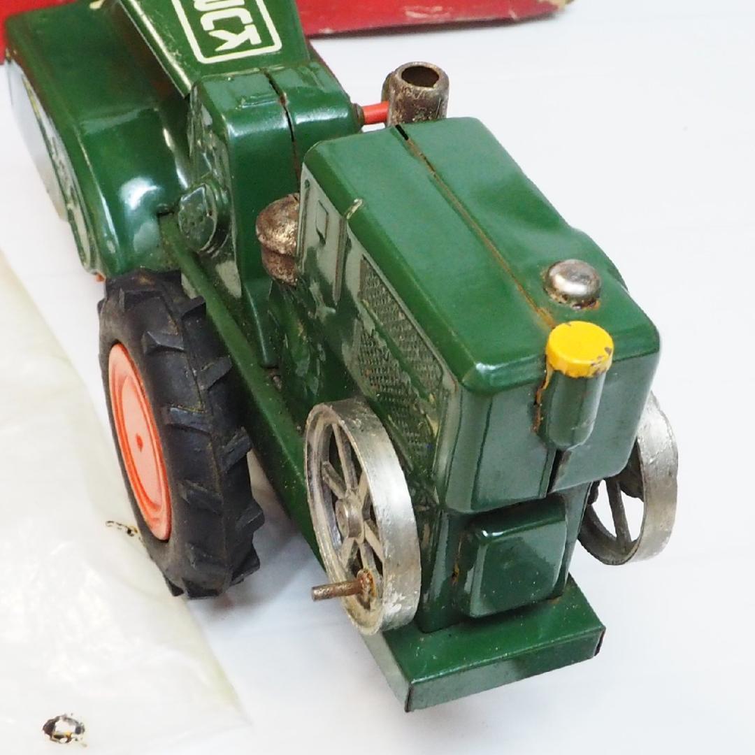 萬代屋 赤箱【クボタ 耕運機トラクター 緑】ブリキtin toy car【箱付】