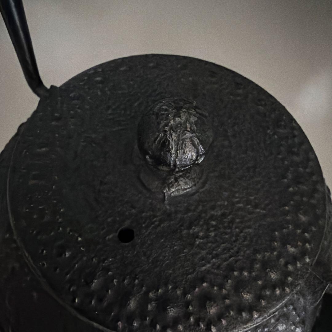 黒い鋳鉄製鉄瓶 - メルカリ